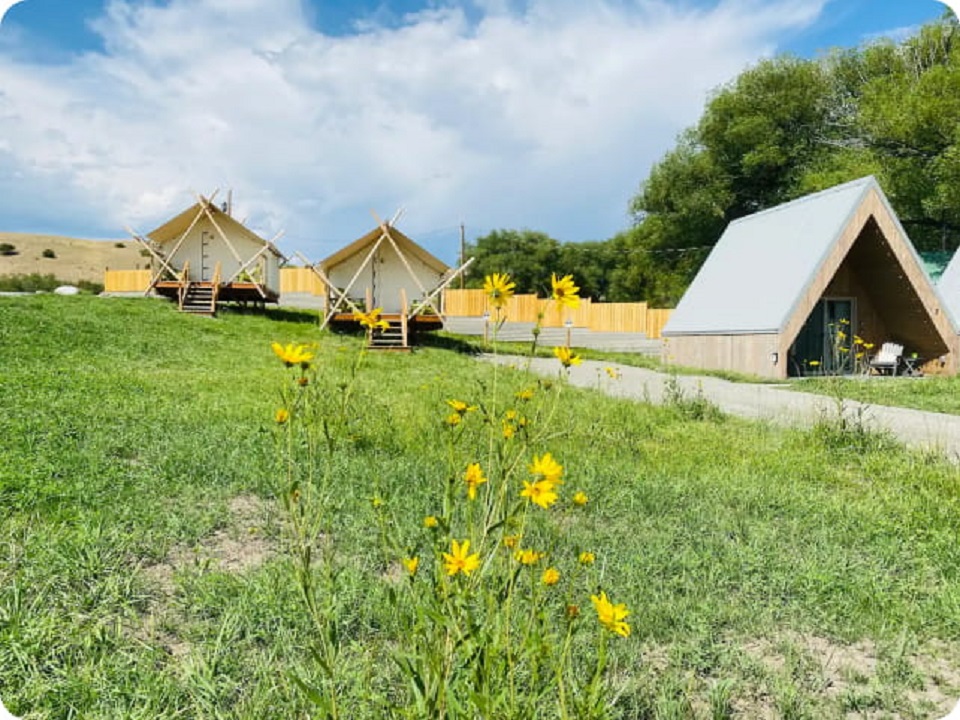 glamping in montana